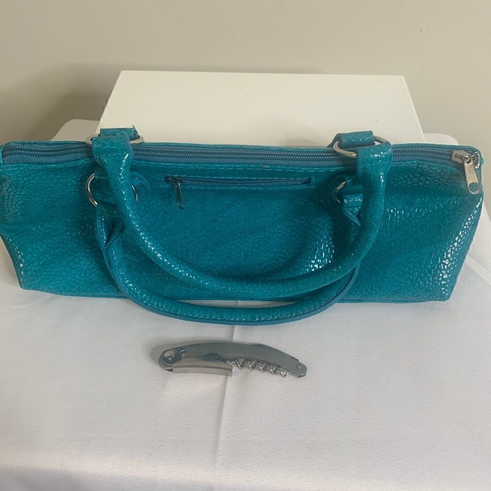 Primewear Insulated Wine Purse - Picture 2 of 5